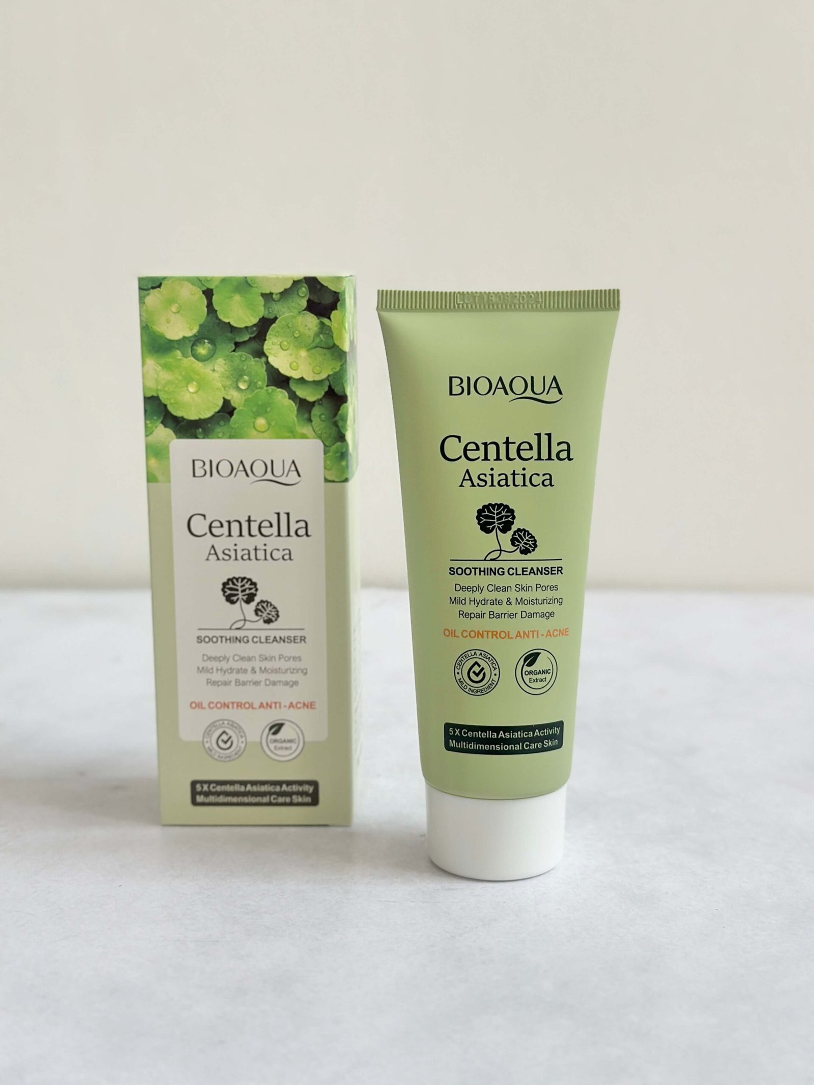 Limpiador facial control de grasa y anti acne Centella asiatica Bioaqua 100g